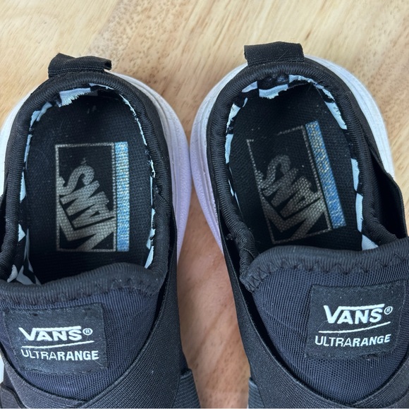 Vans UltraRange Gore Knit Slip On Sneakers Black White 7 Men 8.5 Women - Picture 9 of 11